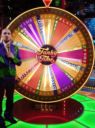 Spin wheel game at EK333